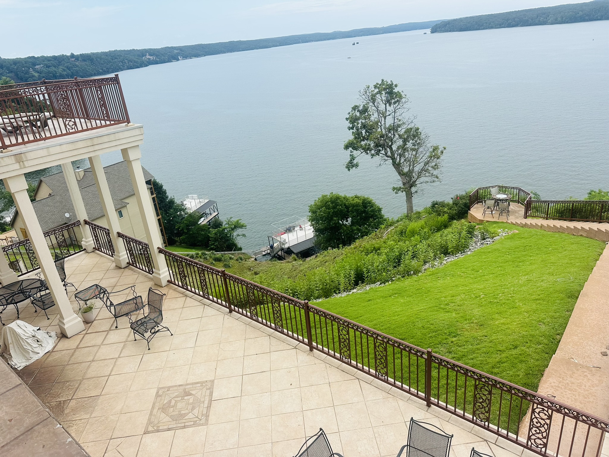 WATERFRONT POOL HOME 5 BEDS 7 BATHROOMS photo 4