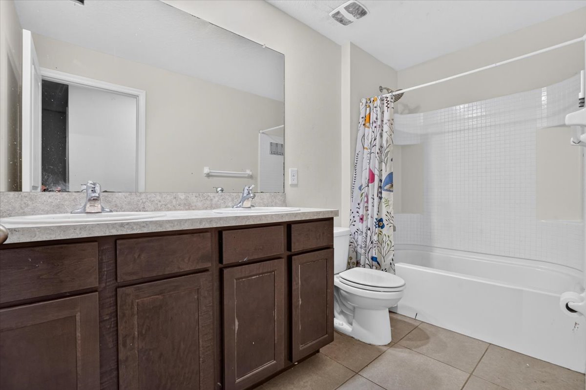 4/2.5 HOME UNDER CONTRACT BEFORE HITTING THE MARKET! photo 14
