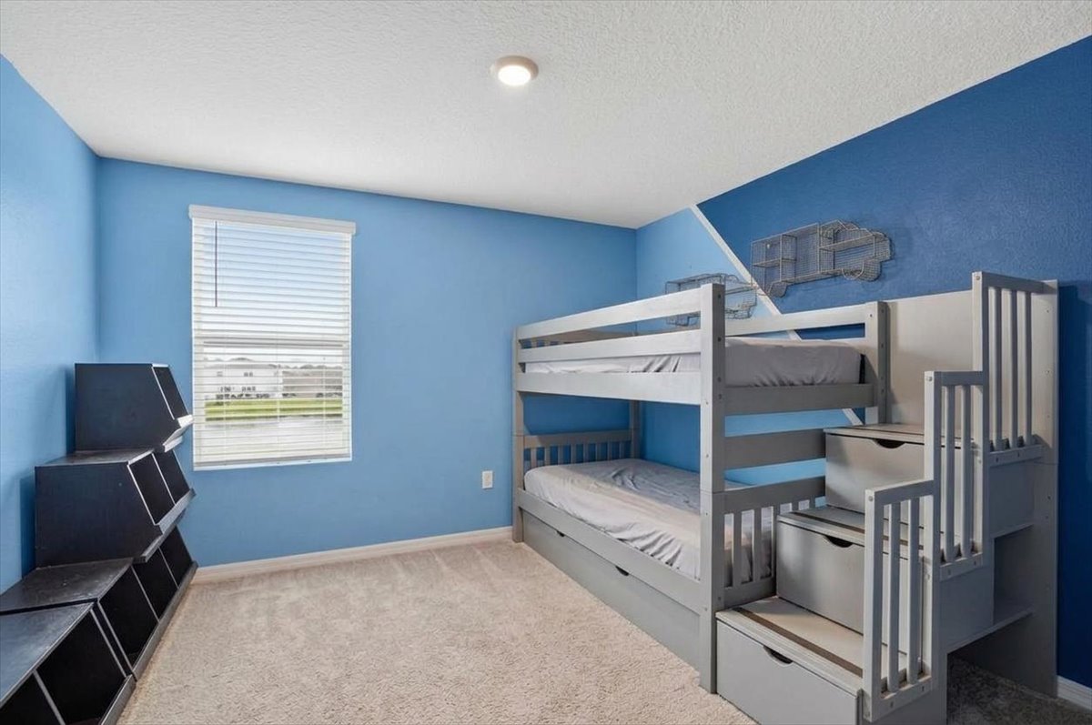 4/2.5 HOME UNDER CONTRACT BEFORE HITTING THE MARKET! photo 17